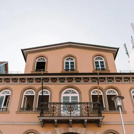 Palais